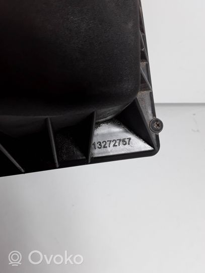 Opel Astra J Scatola del filtro dell’aria 13272757