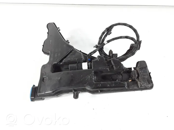 Audi A4 S4 B9 Windshield washer fluid reservoir/tank 8W0955451L