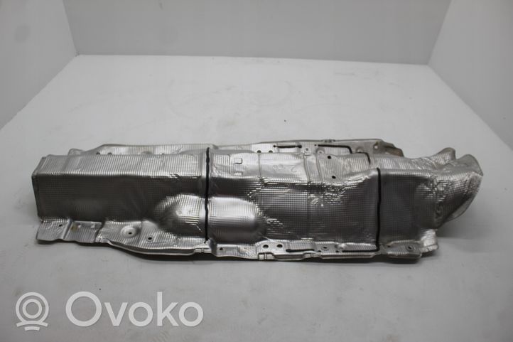 Audi Q3 8U Pakokaasulämmön lämpökilpi 5N0825661D