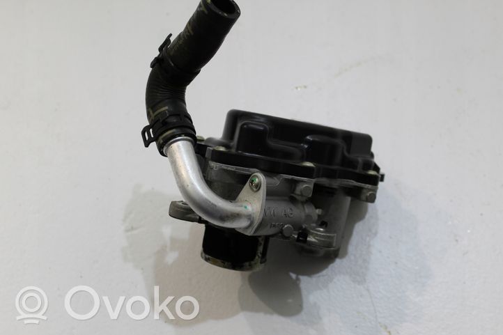 Volkswagen Golf Sportsvan EGR valve 04L131501E