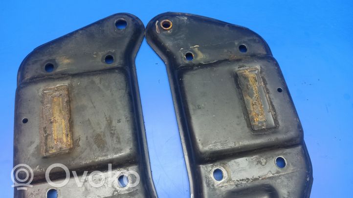 Mercedes-Benz Sprinter W901 W902 W903 W904 Otros repuestos de la suspensión delantera 311