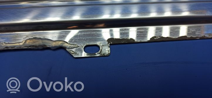 Cadillac Eldorado Priekšpusē durvju dekoratīvā apdare (moldings) 