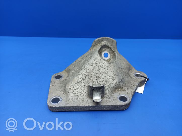 BMW 6 E63 E64 Engine mounting bracket 6768521