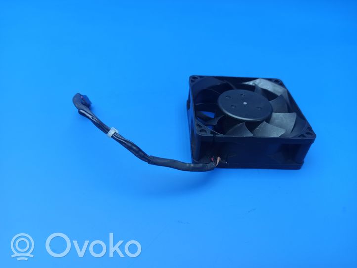 BMW 7 E65 E66 Module de commande de ventilateur 6983075