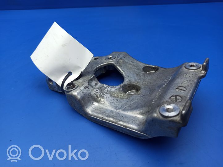 Volvo S40 Uchwyt / Mocowanie sprężarki klimatyzacji 9646719580