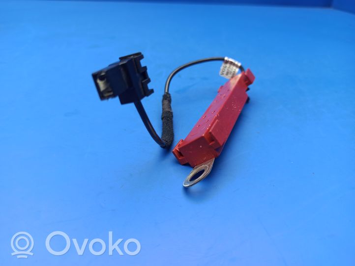 Volvo S40 Aerial antenna amplifier 8673656