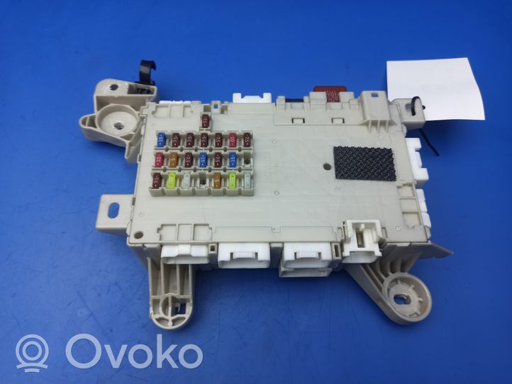 Lexus LS 430 Module de fusibles 2L260291