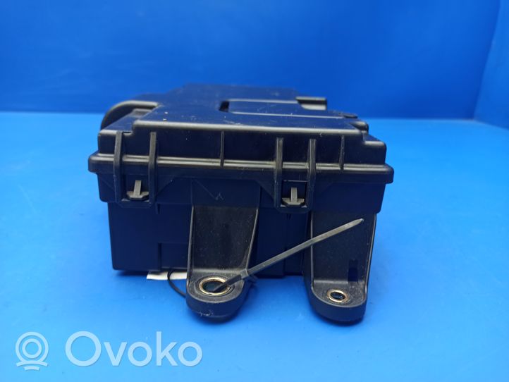 Lexus LS 430 Module de fusibles 8267050073