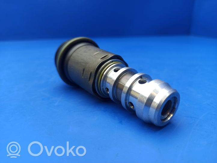 BMW 6 E63 E64 Camshaft vanos timing valve 170732311