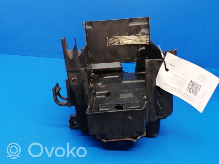 Opel Insignia A Boîte de batterie 13310741