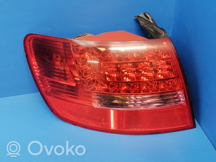 Audi A6 S6 C6 4F Galinis žibintas kėbule 89033806