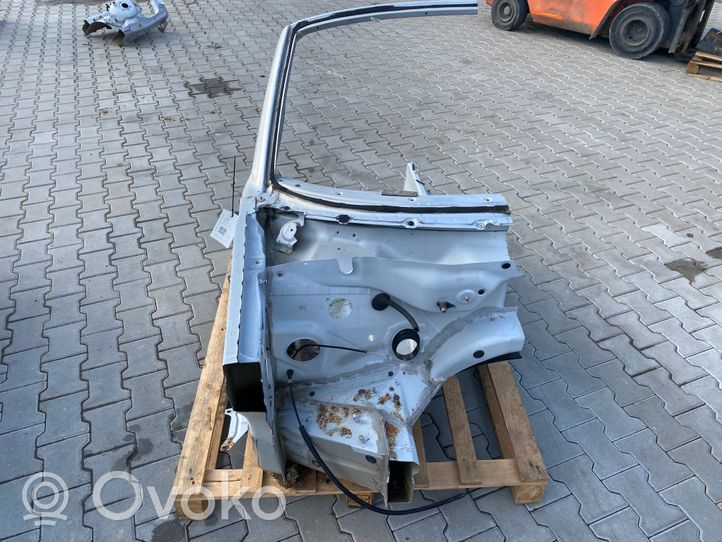 BMW Z4 E85 E86 Ćwiartka przednia 