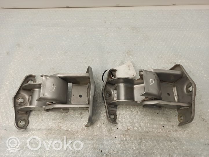 Opel Vivaro Kit de charnières de porte 527428