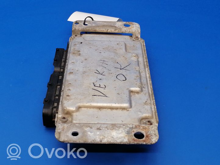 Peugeot 107 Sterownik / Moduł ECU 896610H023