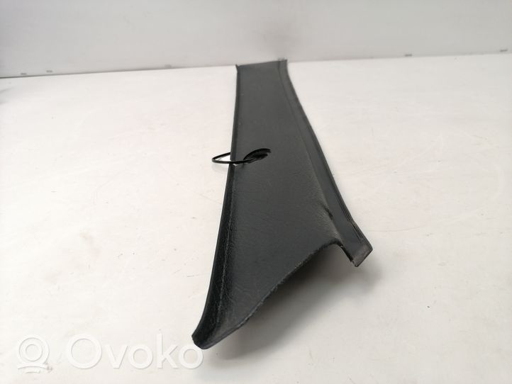 Volkswagen K70 Rivestimento montante (C) 481867519