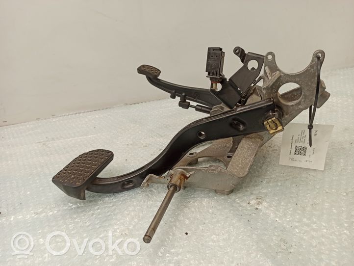 BMW 7 E38 Pedal assembly 1162311