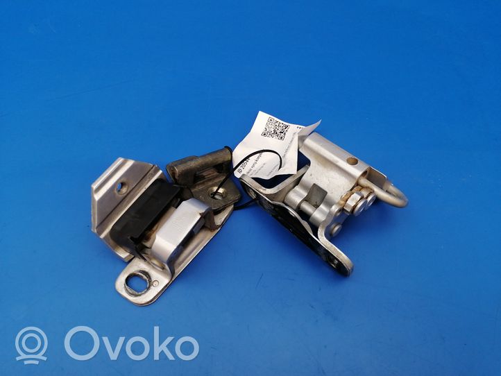 Volvo 760 Rear door hinge set 