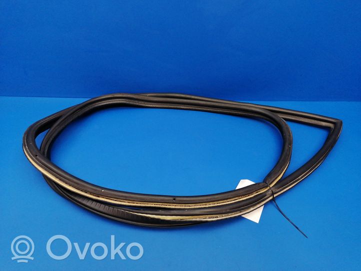 Volvo 760 Front door rubber seal 