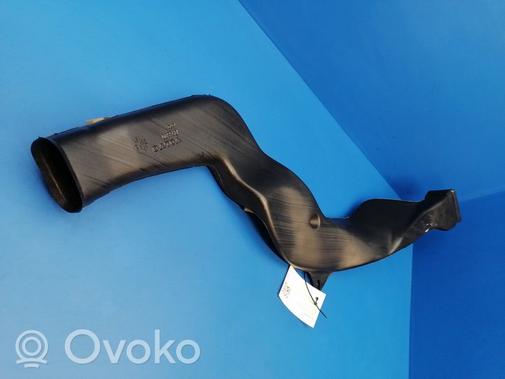Volvo 760 Cabin air duct channel 1395520