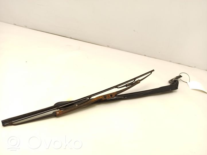 Volvo 760 Front wiper blade arm 