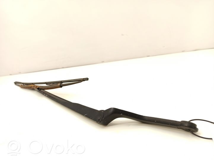 Volvo 760 Front wiper blade arm 