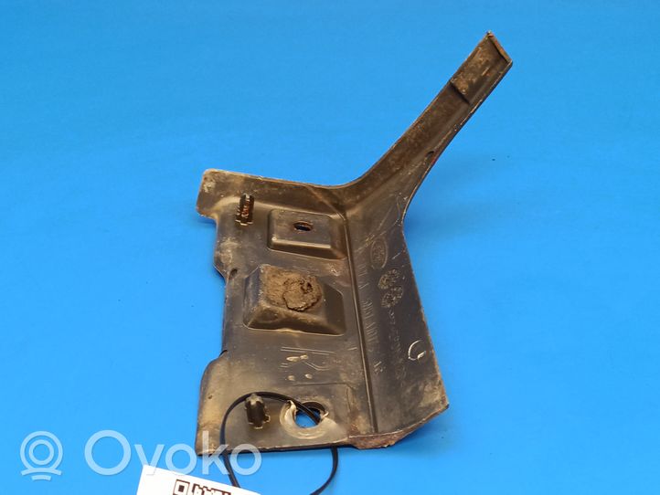 Ford Focus Etuoven kynnyksen suojalista 5M51A10174AC