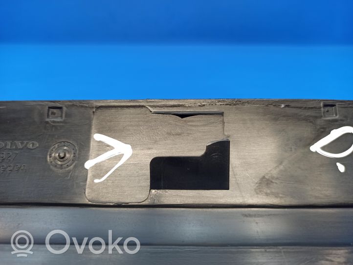 Volvo 240 (A) pillar trim 927