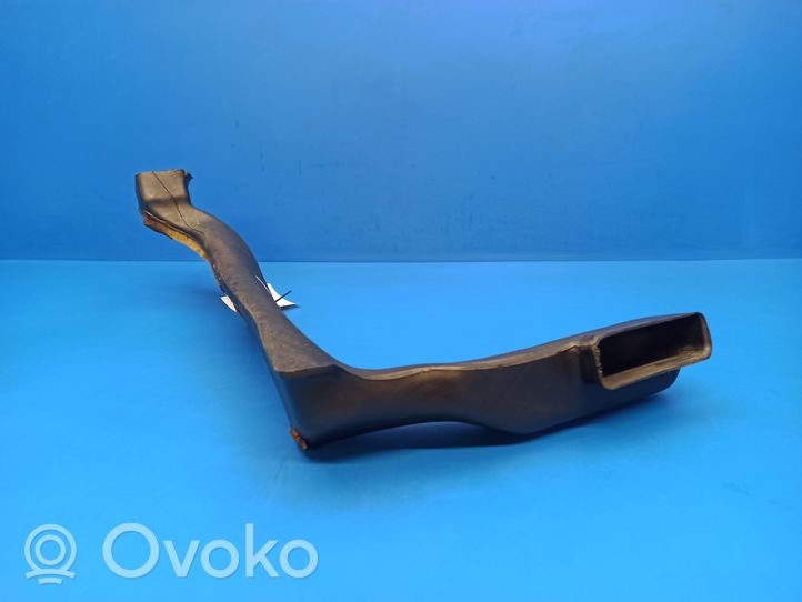 Volvo 240 Conduit d'air (cabine) 1307859