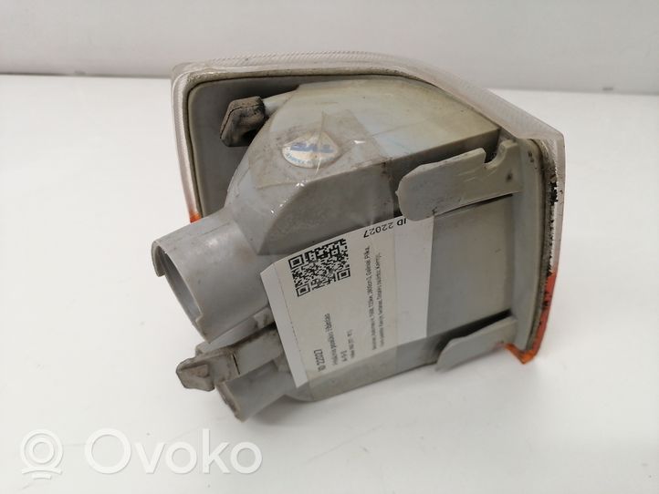 Volvo 760 Front indicator light 185254B