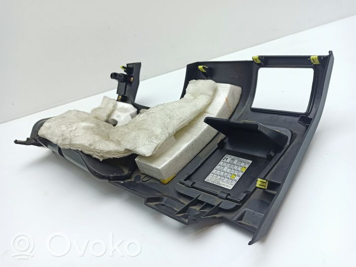 Subaru Legacy Panelės apdailos skydas (apatinis) 66070AG010