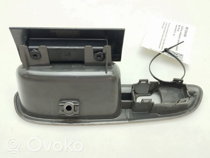 Volvo S60 Takaoven kahvan kehys 9193301