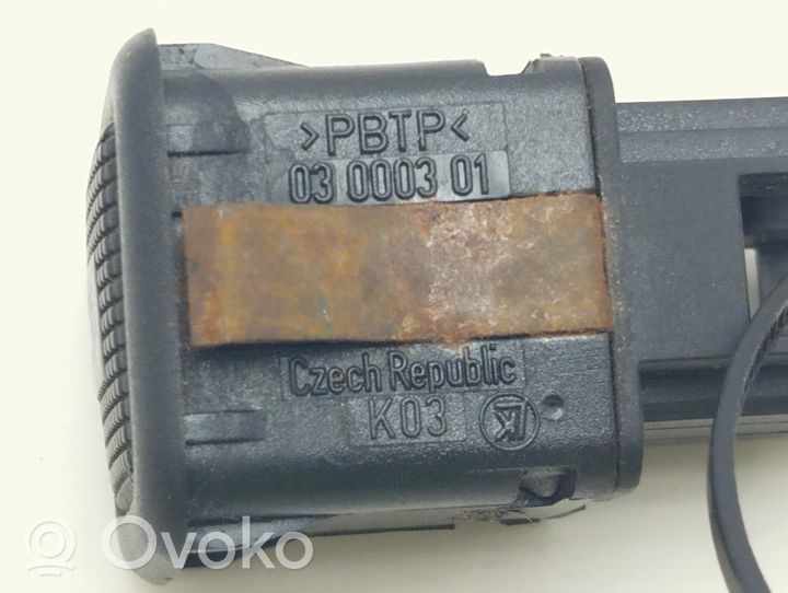 Audi A8 S8 D2 4D Alarm switch 03000301