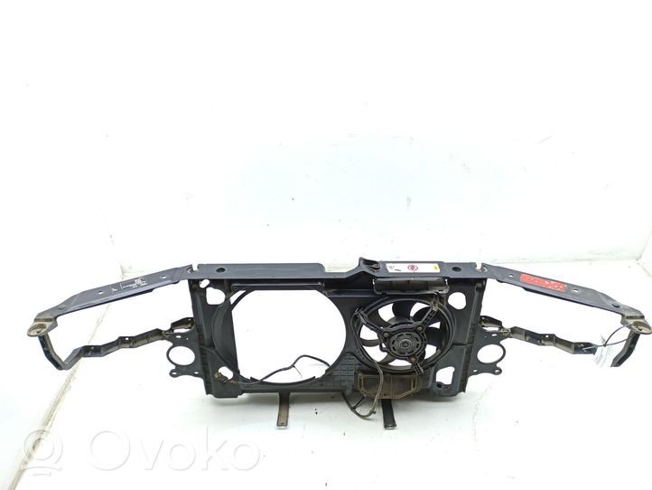 Audi A8 S8 D2 4D Pannello di supporto del radiatore 4D0805571B