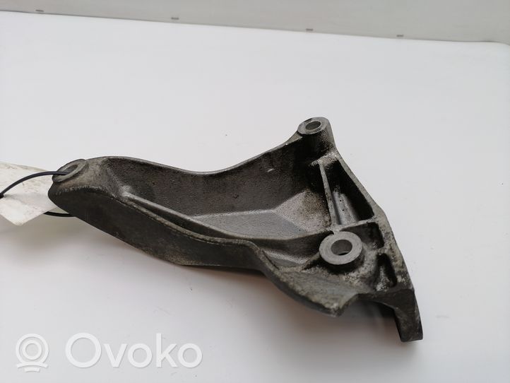 Audi A8 S8 D2 4D Supporto di montaggio scatola del cambio 4D0399107A