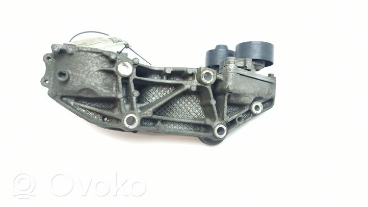 Nissan Primastar Generator/alternator bracket 117103703R