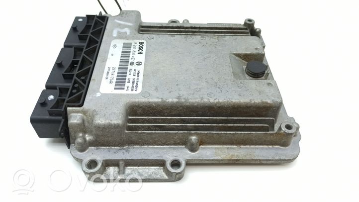 Nissan Primastar Sterownik / Moduł ECU 0281018497