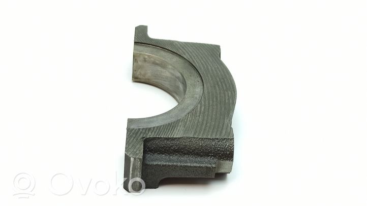 Land Rover Evoque I Crankshaft holder bracket M2