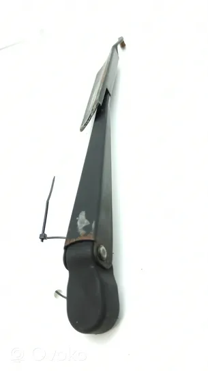 BMW 7 E23 Front wiper blade arm 3399990553