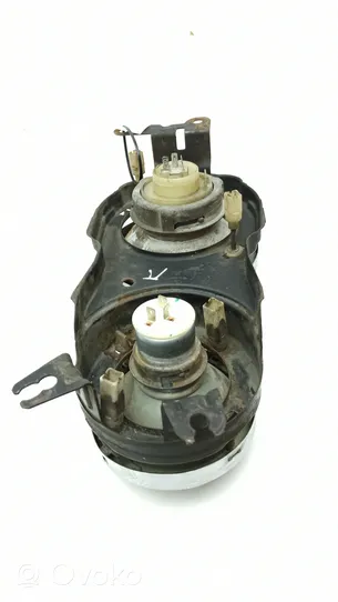 BMW 7 E23 Lampa przednia 303119580