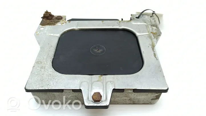 BMW 7 E23 Variklio valdymo blokas 0280001300