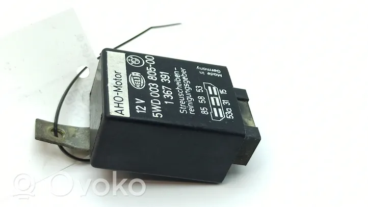 BMW 7 E23 Window washer relay 1367391