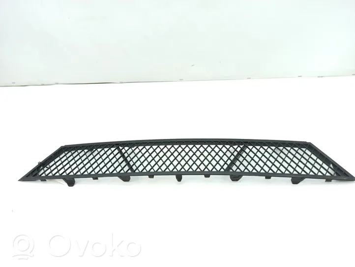 BMW 5 GT F07 Grille inférieure de pare-chocs avant 7200729