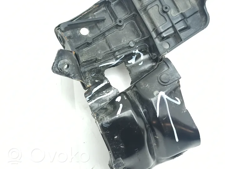 Volvo V90 Cross Country Staffa del pannello di supporto del radiatore parte superiore 31651830