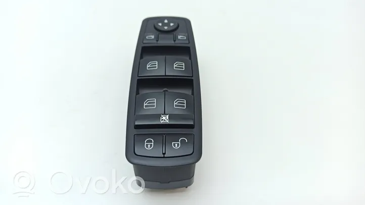 Mercedes-Benz A W169 Sähkötoimisen ikkunan ohjauskytkin 1698206610