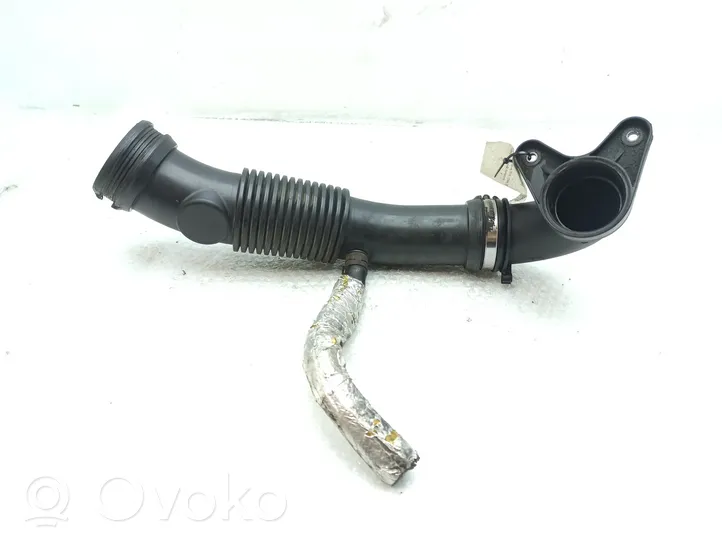 Renault Master III Turbo air intake inlet pipe/hose 165769532R