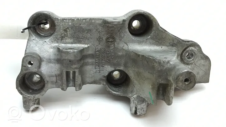 Renault Master III Generator/alternator bracket 117102273R