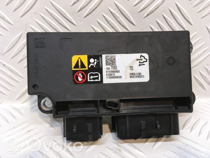 Vauxhall Corsa D Module de contrôle airbag 13597092