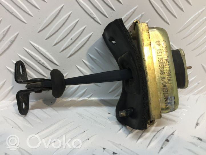 Jeep Grand Cherokee (WJ) Takaoven pidätin 55135658AB