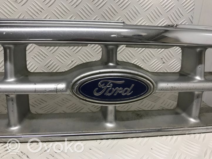 Ford Ranger Grille calandre supérieure de pare-chocs avant UH7750710