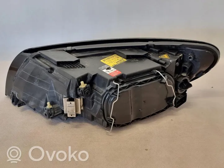 Volvo C30 Phare frontale 30657173